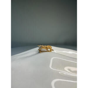 14K Yellow Gold Bee Brooch #1014